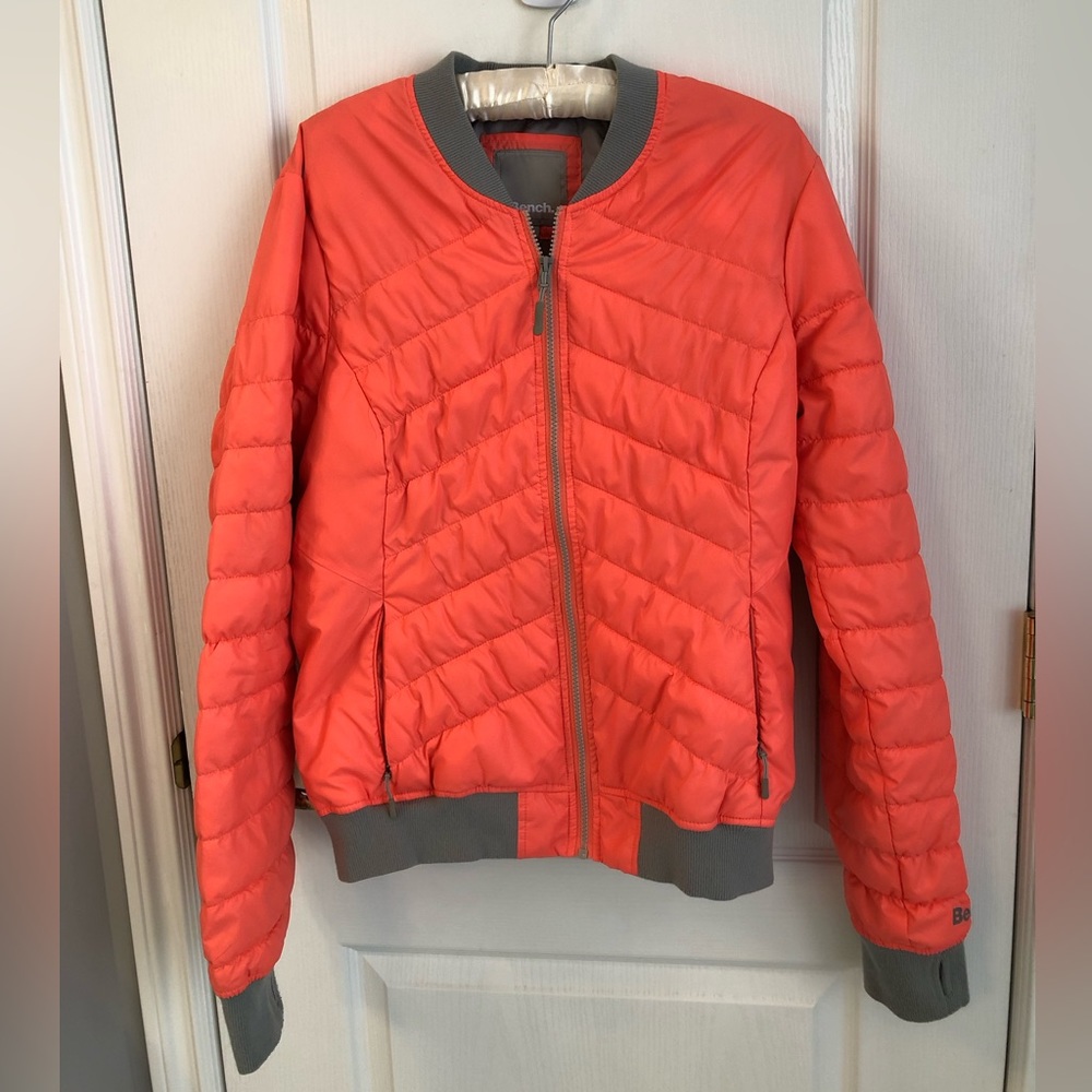Cute Bench lightweight puffer jacket